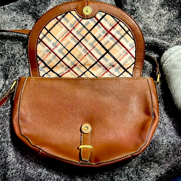 Nine West purse used once. Spotless inside and out. - Picture 2 of 5